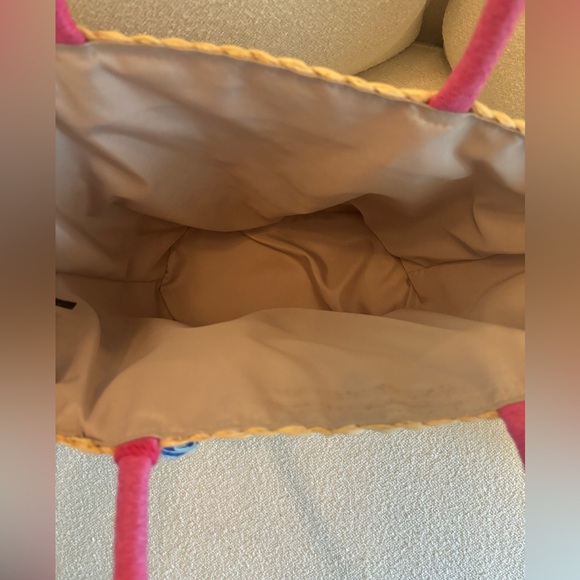 Straw Shoulder Bag with PomPom Accessory - Picture 2 of 2